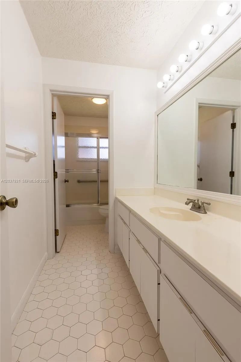 3118 Tanglewylde Avenue Lake Placid, FL 33852