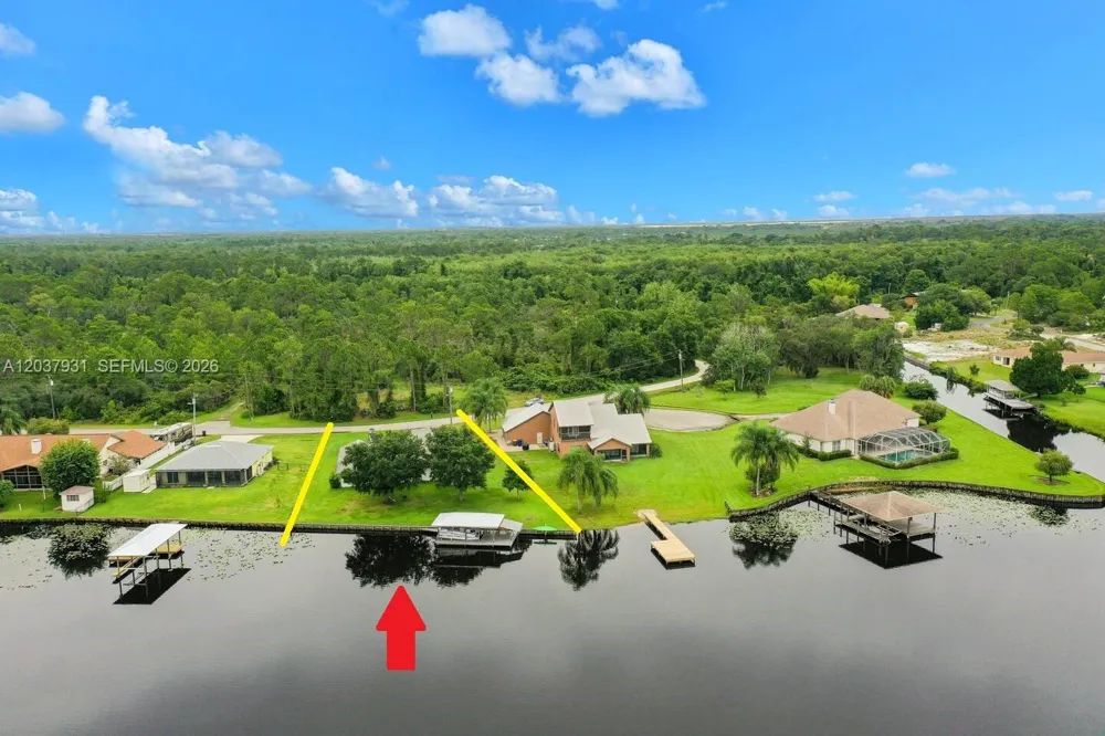 3118 Tanglewylde Avenue Lake Placid, FL 33852