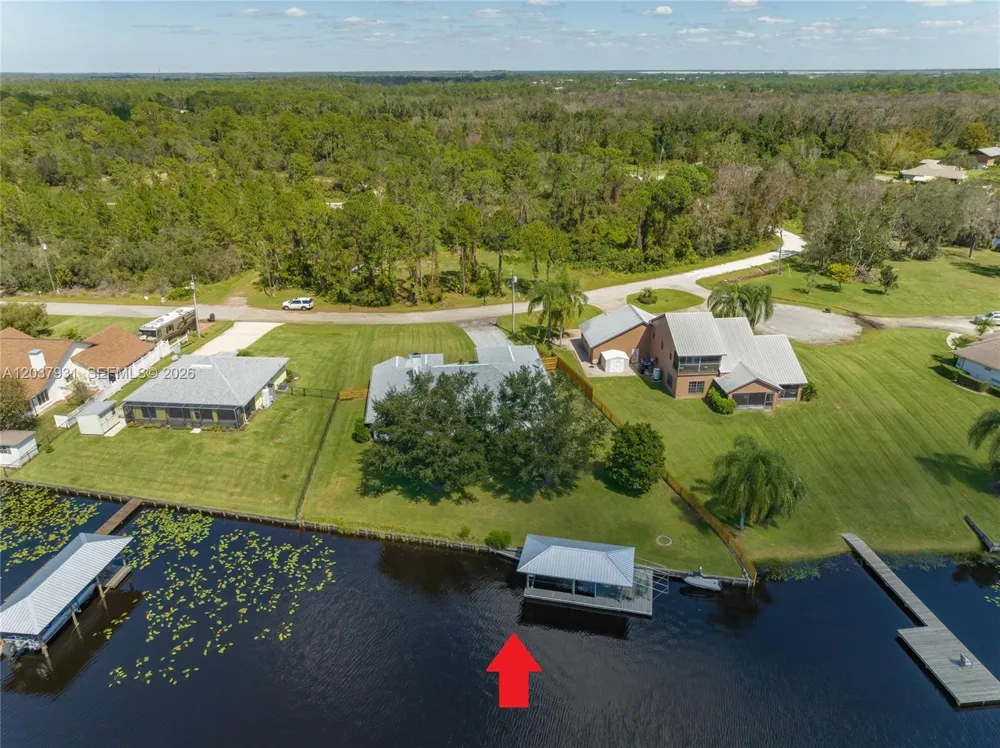 3118 Tanglewylde Avenue Lake Placid, FL 33852