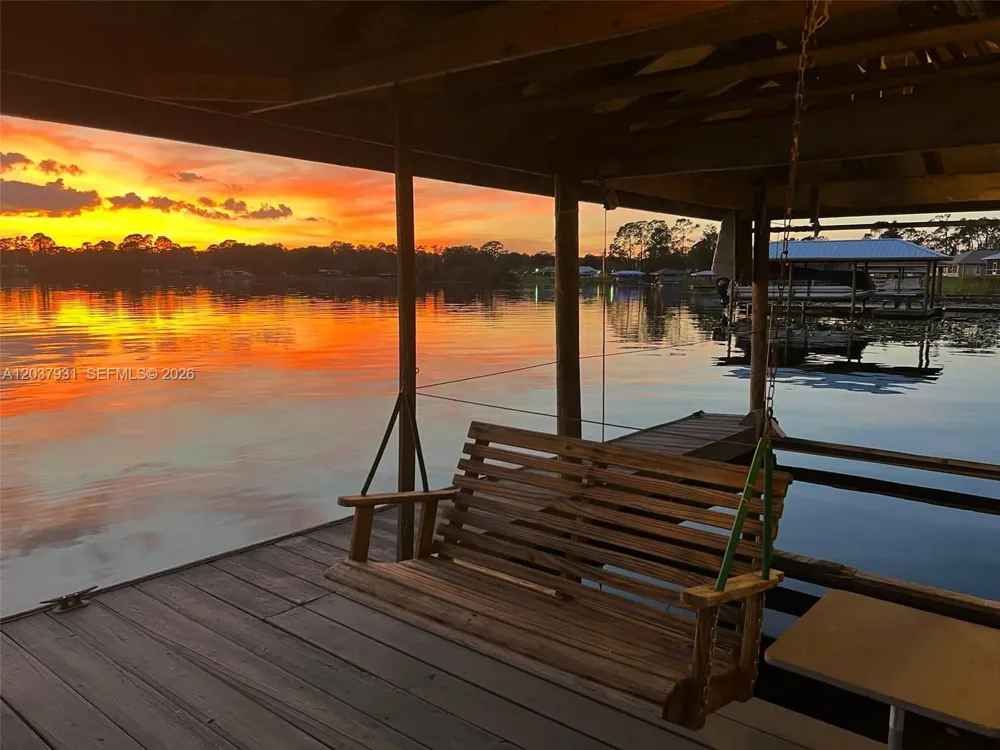 3118 Tanglewylde Avenue Lake Placid, FL 33852