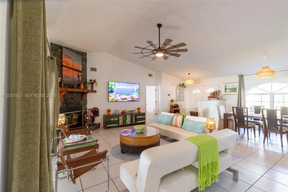 3118 Tanglewylde Avenue Lake Placid, FL 33852