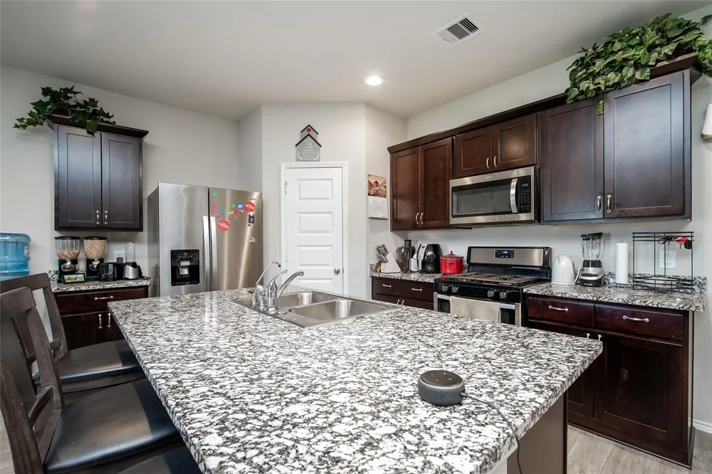 6802 Amber Cliff Lane Rosenberg, TX 77469