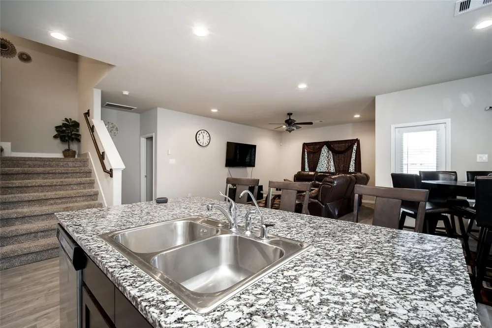 6802 Amber Cliff Lane Rosenberg, TX 77469