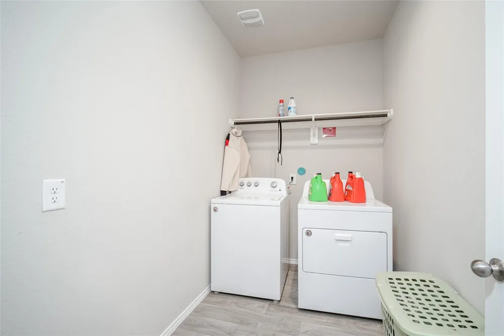 6802 Amber Cliff Lane Rosenberg, TX 77469