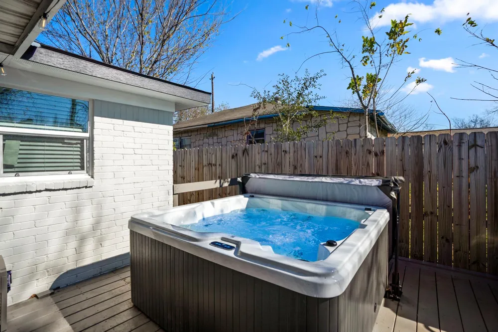 3814 Seabrook Street Houston, TX 77021