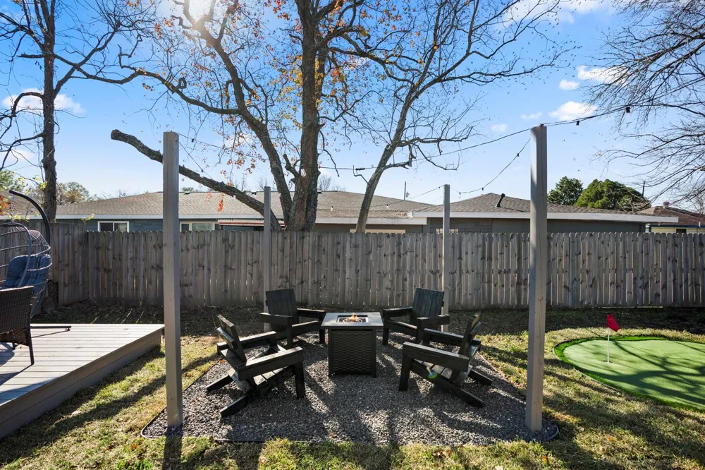 3814 Seabrook Street Houston, TX 77021