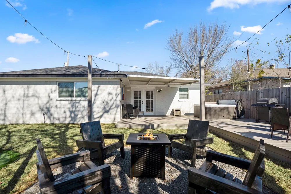 3814 Seabrook Street Houston, TX 77021