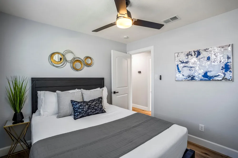 3814 Seabrook Street Houston, TX 77021