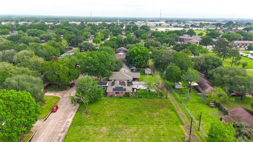 Miles Street Rosenberg, TX 77471