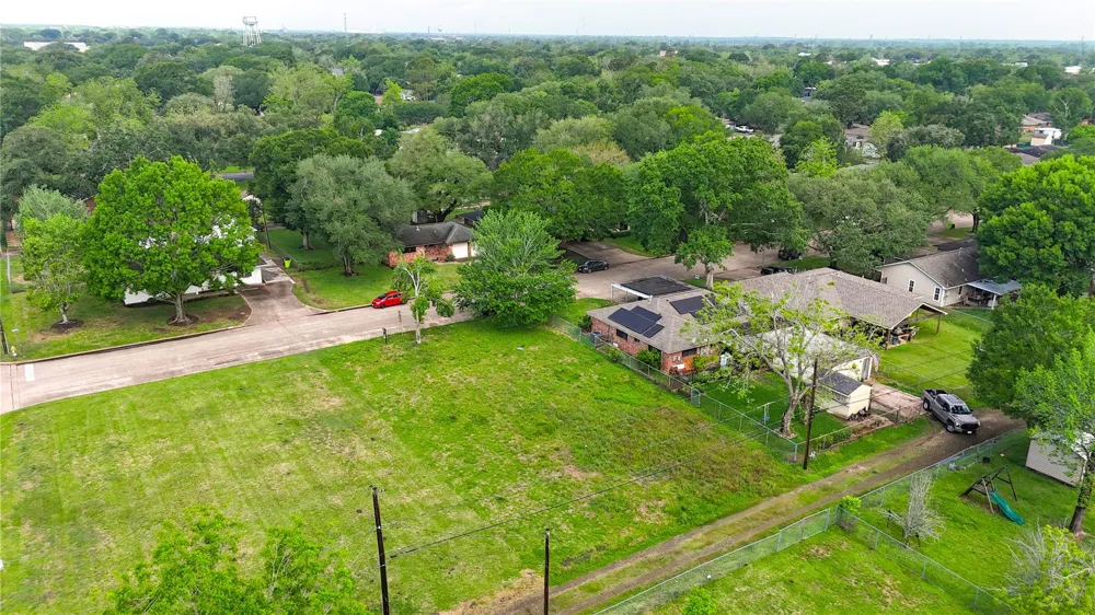 Miles Street Rosenberg, TX 77471