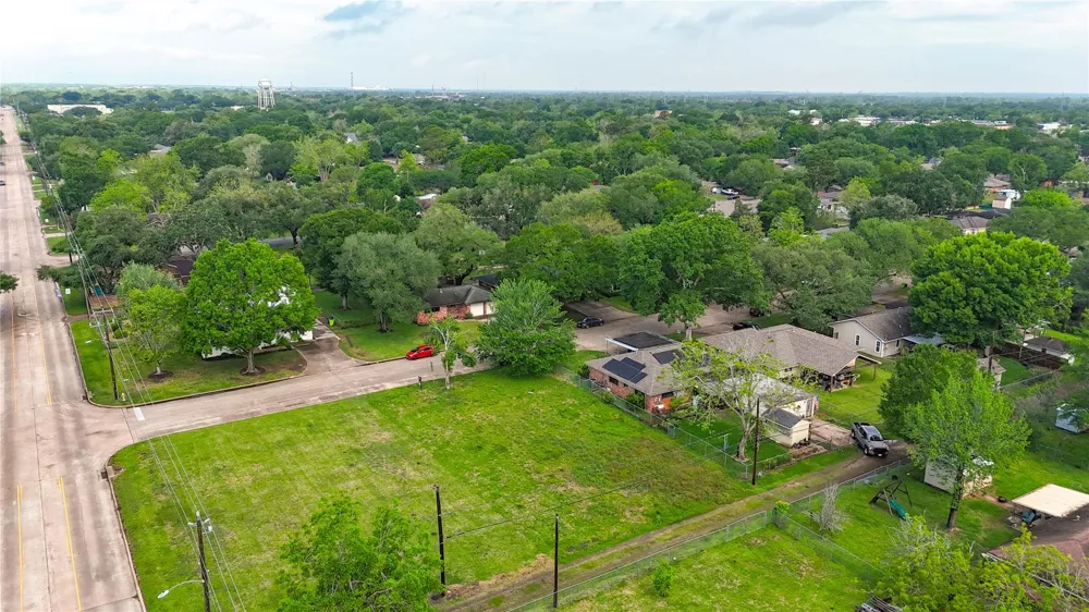 Miles Street Rosenberg, TX 77471