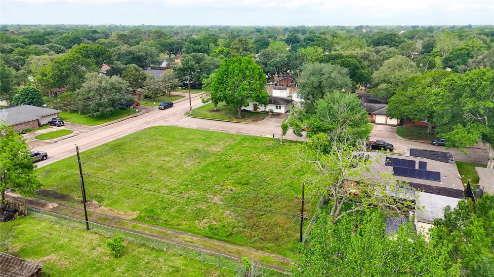 Miles Street Rosenberg, TX 77471