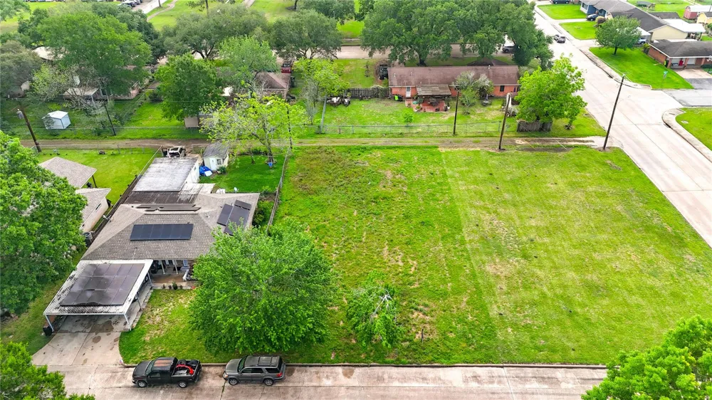 Miles Street Rosenberg, TX 77471