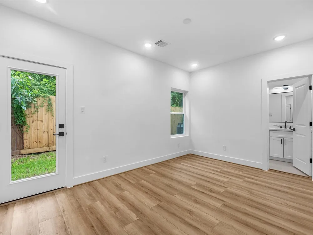 4802 Elysian Street #E Houston, TX 77009