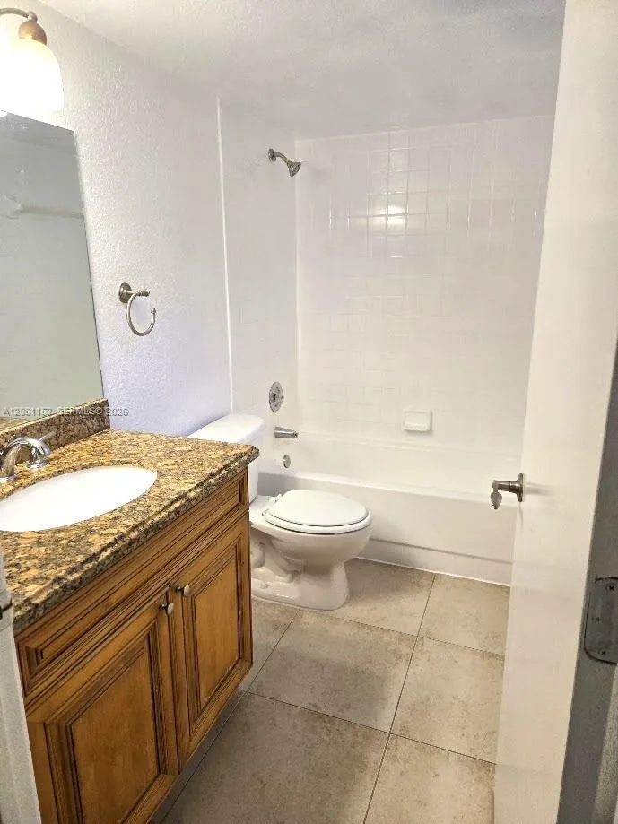 1561 Balfour Point Dr #F West Palm Beach, FL 33411