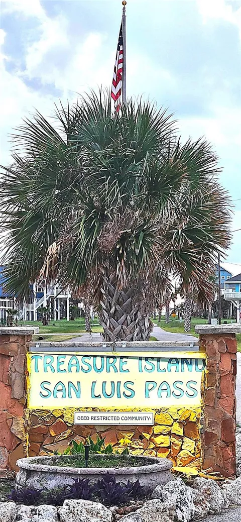 Jean Lafitte Drive