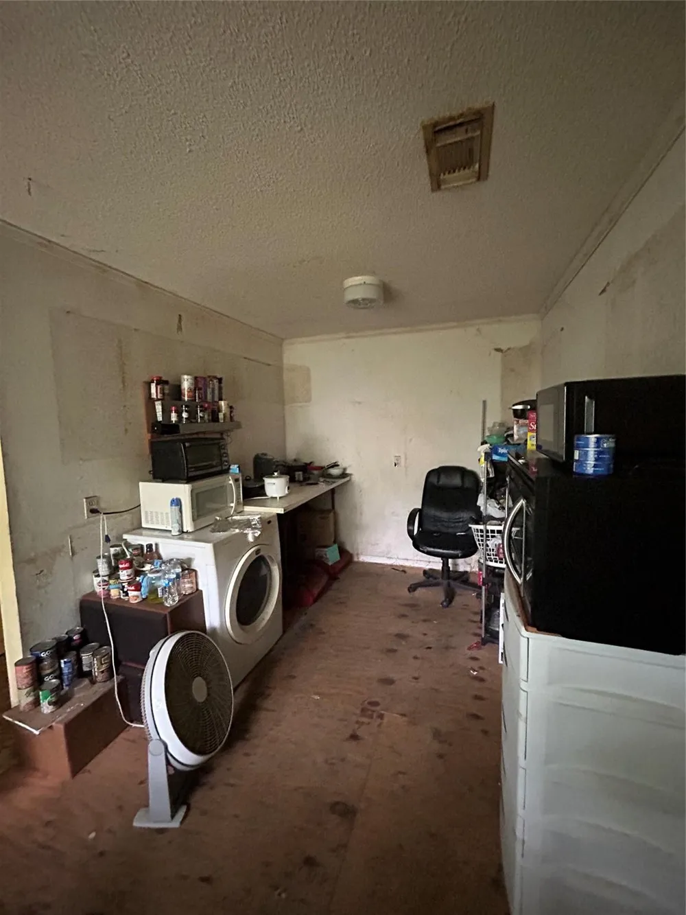 4739 13th Street Bacliff, TX 77518