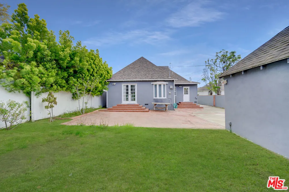 149 S Kenter Avenue Los Angeles, CA 90049
