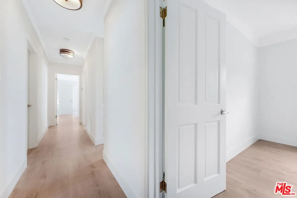 149 S Kenter Avenue Los Angeles, CA 90049