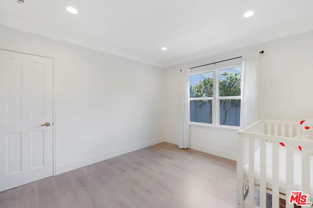 149 S Kenter Avenue Los Angeles, CA 90049