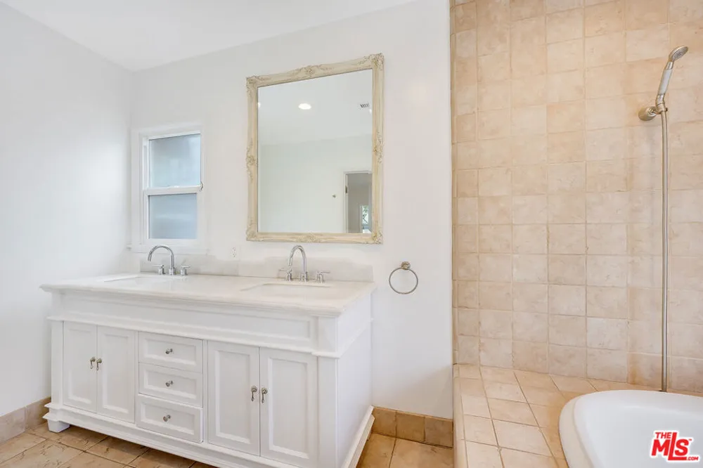 149 S Kenter Avenue Los Angeles, CA 90049
