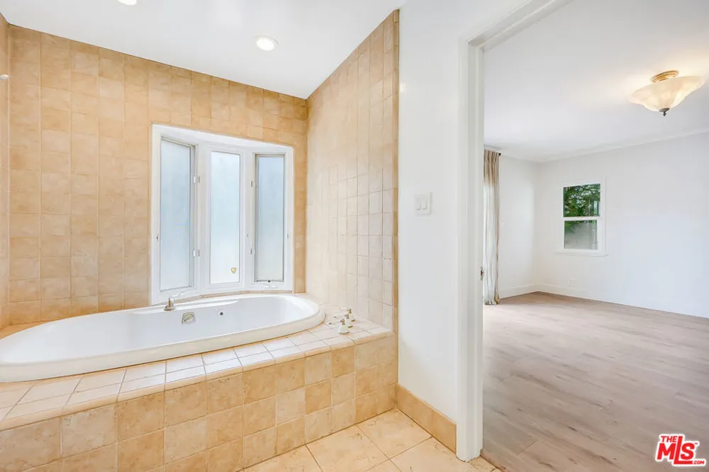 149 S Kenter Avenue Los Angeles, CA 90049