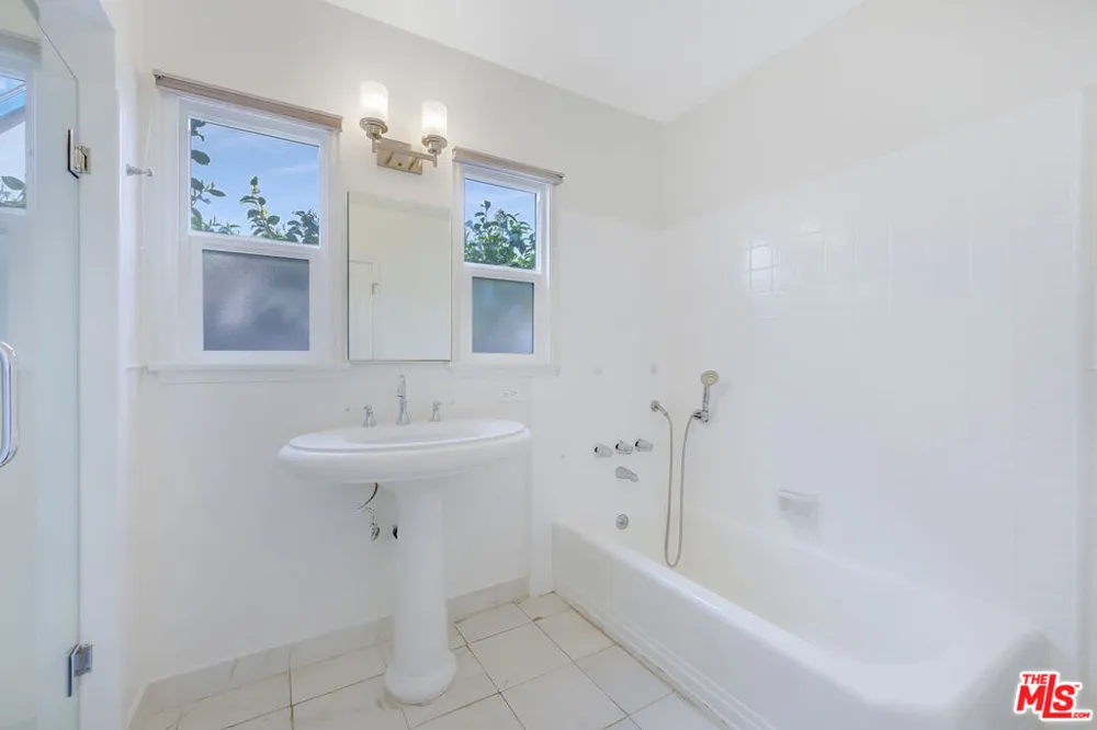 149 S Kenter Avenue Los Angeles, CA 90049