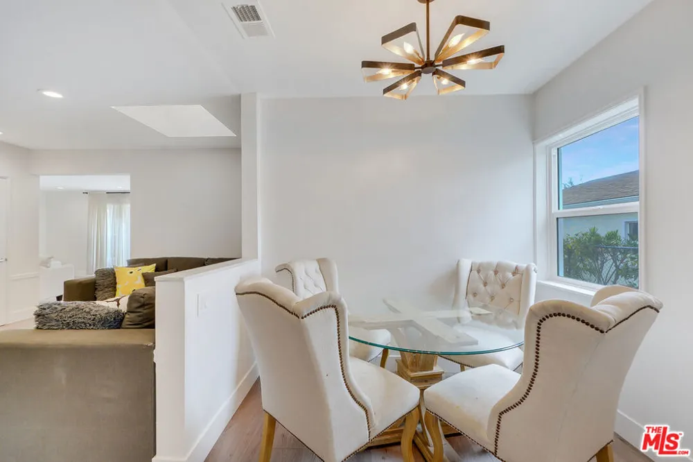 149 S Kenter Avenue Los Angeles, CA 90049