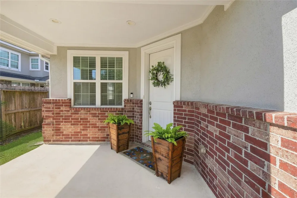 11743 Champions Gate Drive Dayton, TX 77535