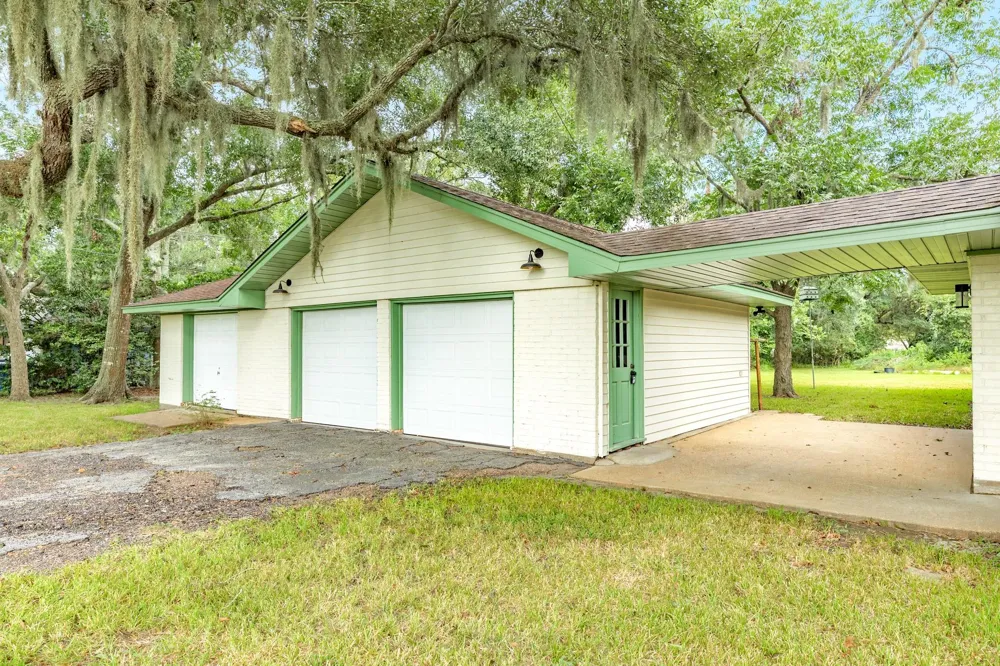 9020 Fm 1459 Road Sweeny, TX 77480