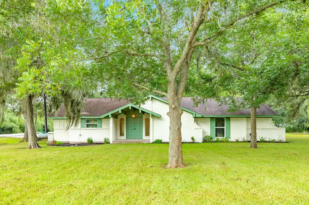 9020 Fm 1459 Road Sweeny, TX 77480