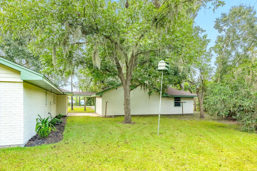 9020 Fm 1459 Road Sweeny, TX 77480
