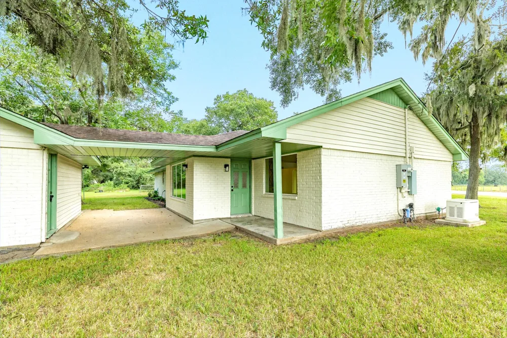 9020 Fm 1459 Road Sweeny, TX 77480