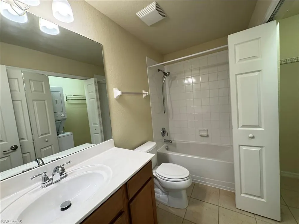 9077 Gervais Circle #904 Naples, FL 34120