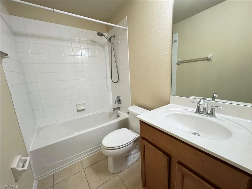 9077 Gervais Circle #904 Naples, FL 34120
