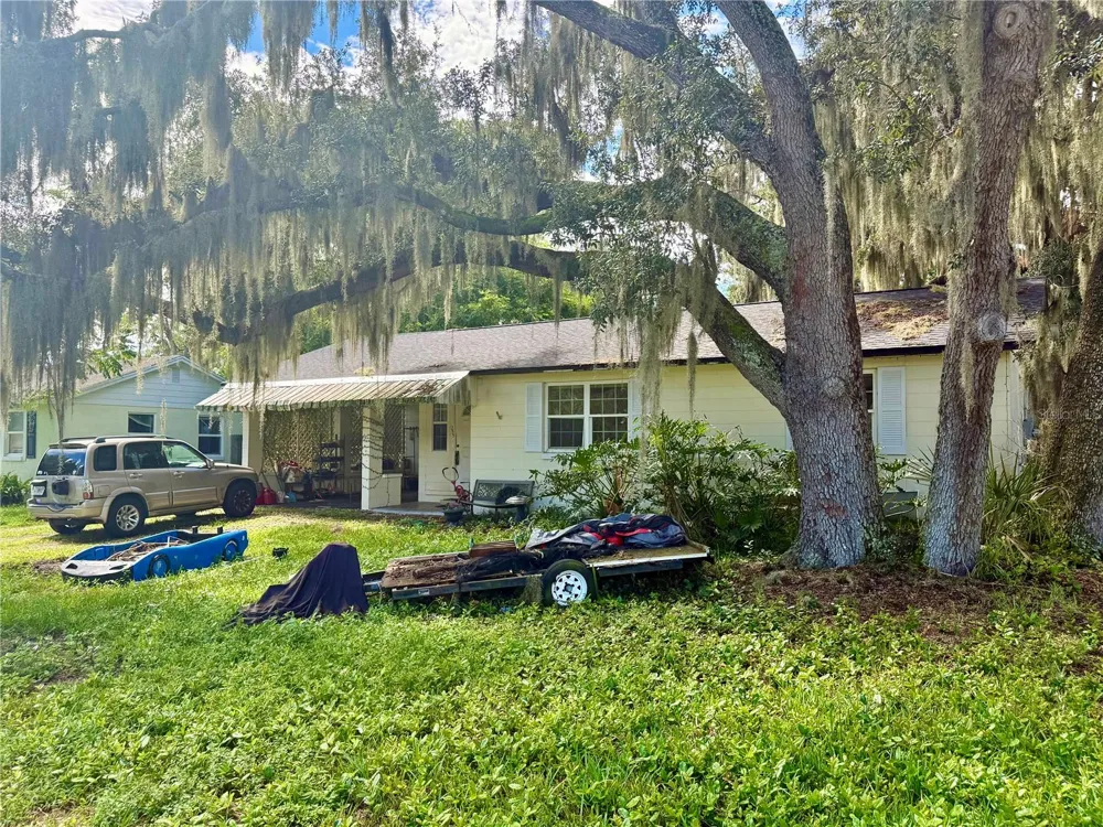 255 VALENCIA ROAD Debary, FL 32713