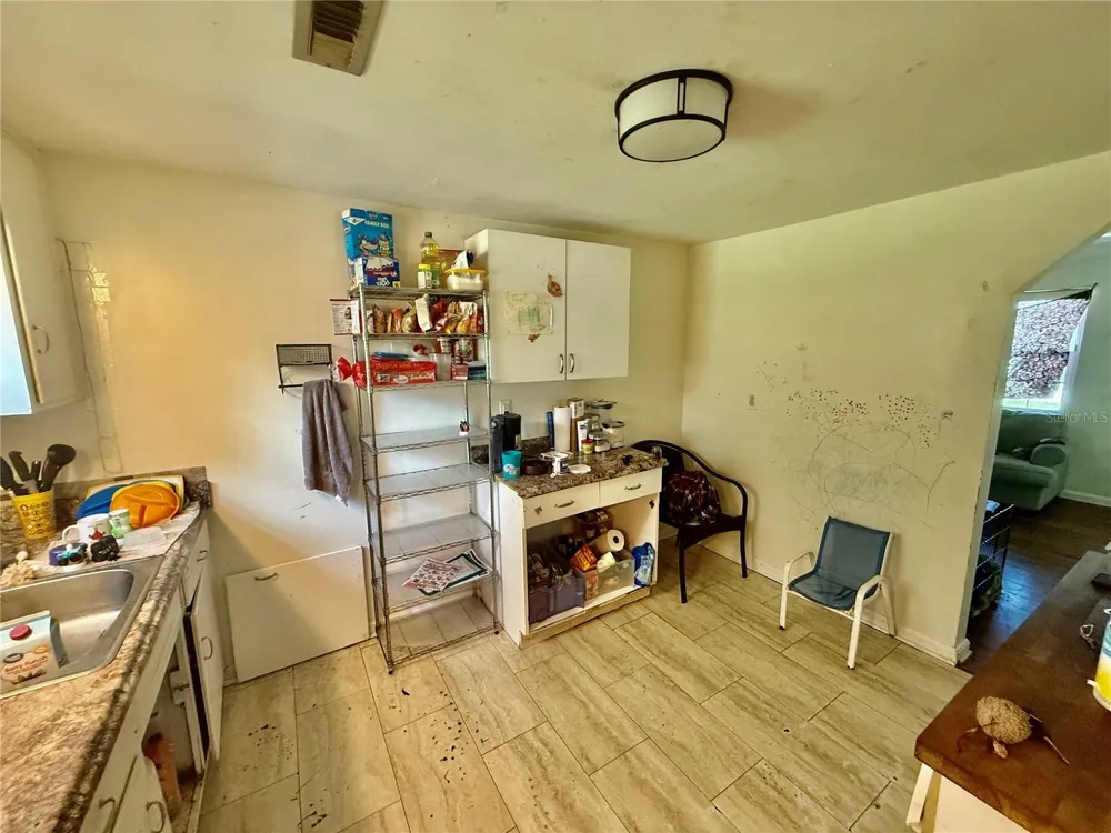 255 VALENCIA ROAD Debary, FL 32713