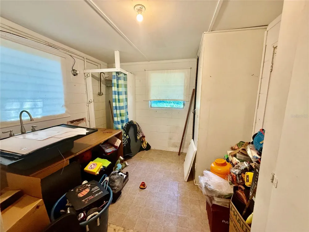 255 VALENCIA ROAD Debary, FL 32713