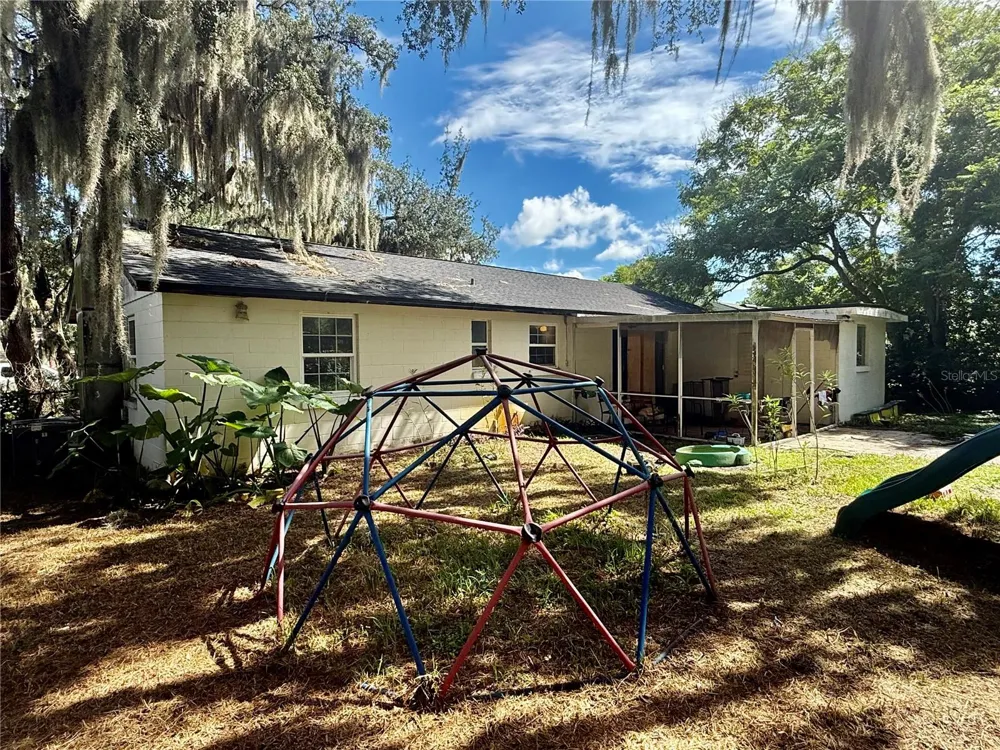 255 VALENCIA ROAD Debary, FL 32713
