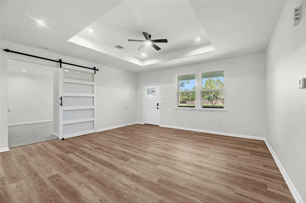 1902 Westview Drive Alvin, TX 77511