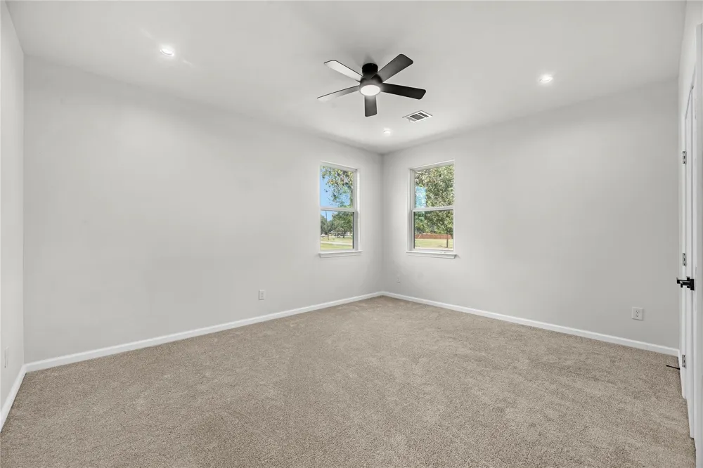 1902 Westview Drive Alvin, TX 77511