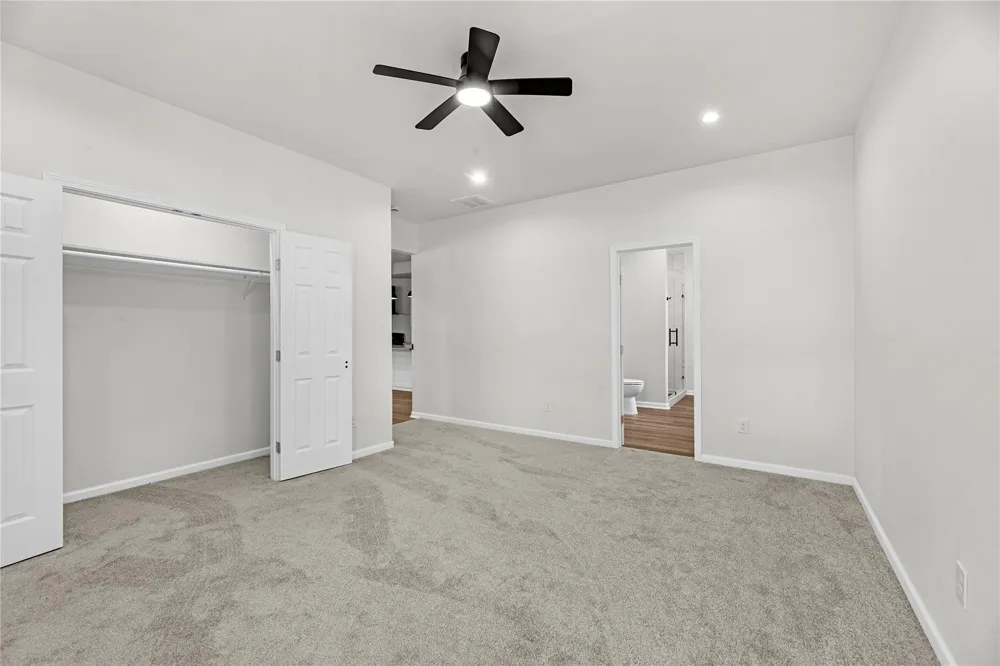 1902 Westview Drive Alvin, TX 77511