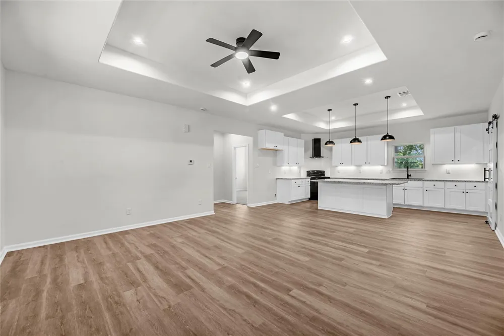 1902 Westview Drive Alvin, TX 77511