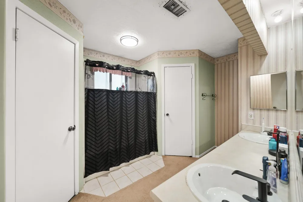 10119 Stonemont Road La Porte, TX 77571