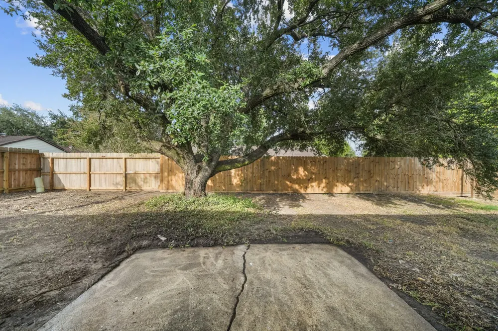 10119 Stonemont Road La Porte, TX 77571