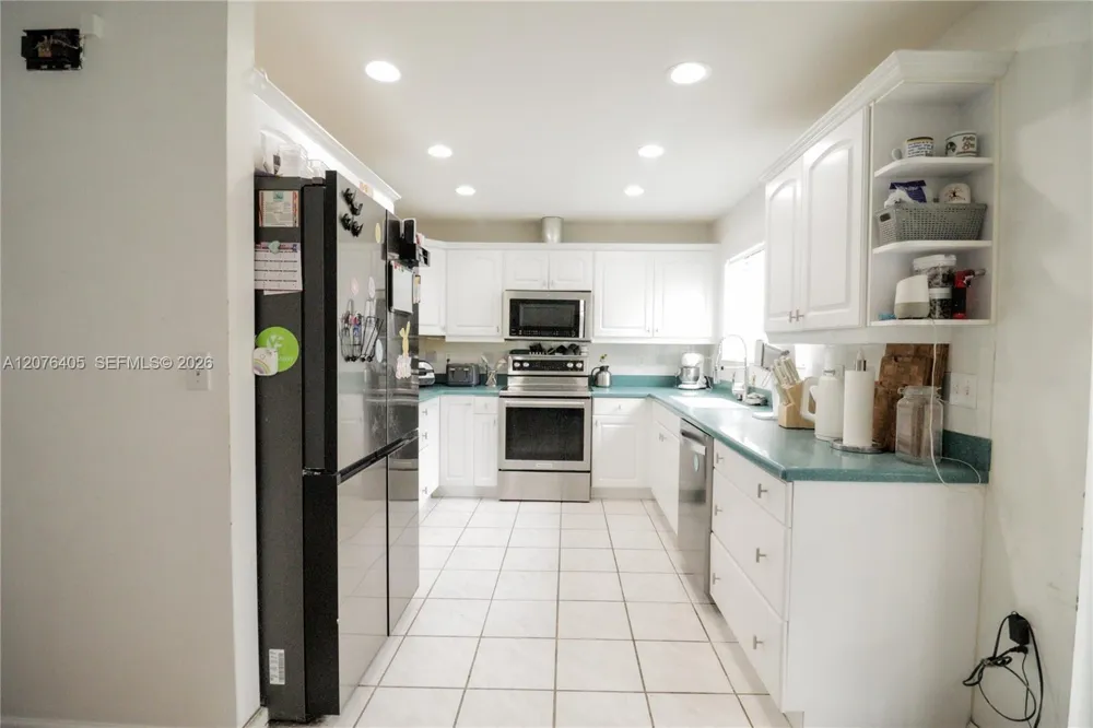 14615 SW 142nd Place Cir Miami, FL 33186