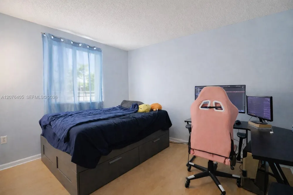 14615 SW 142nd Place Cir Miami, FL 33186