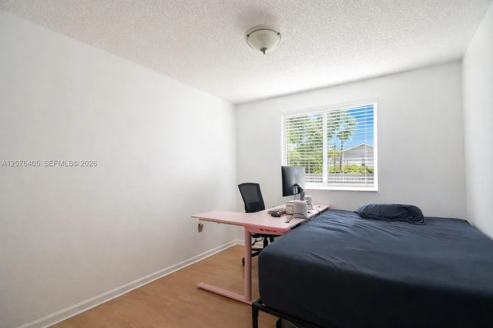 14615 SW 142nd Place Cir Miami, FL 33186