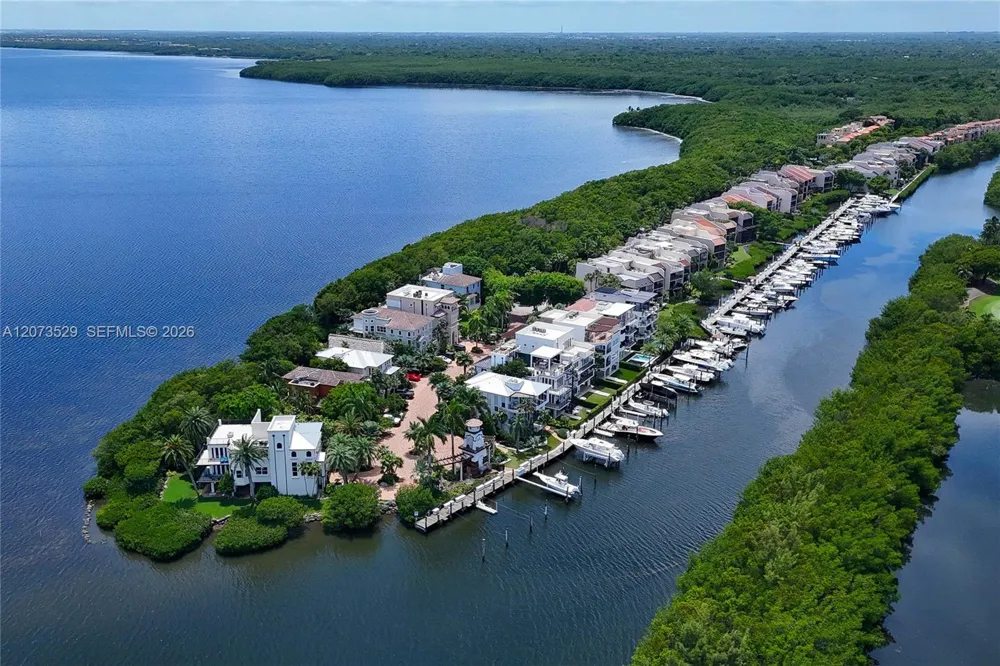 6200 SW 152nd St Palmetto Bay, FL 33157