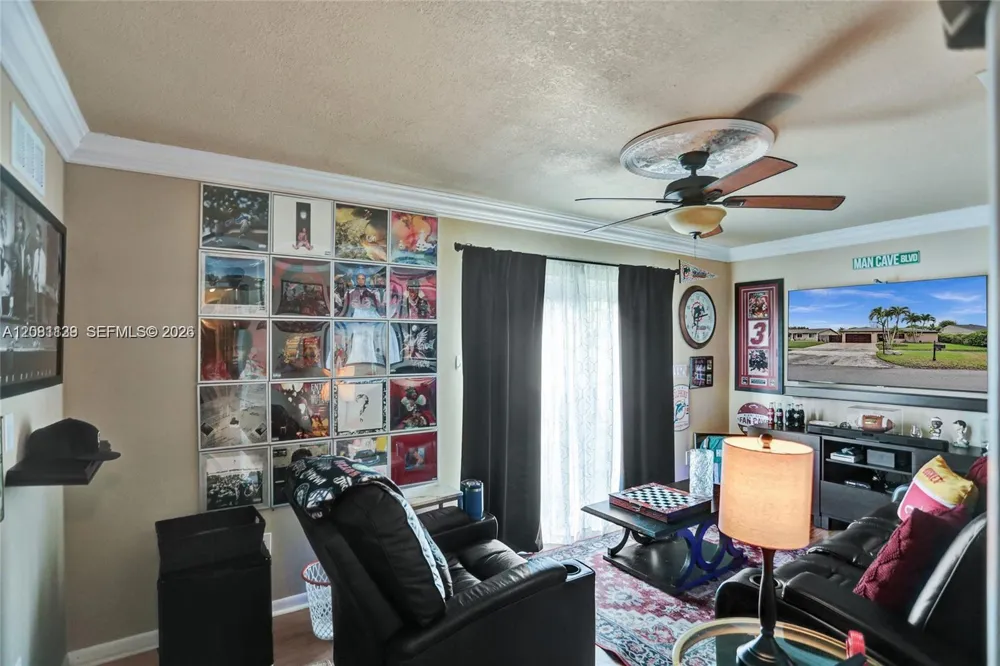 11525 SW 54th St Cooper City, FL 33330